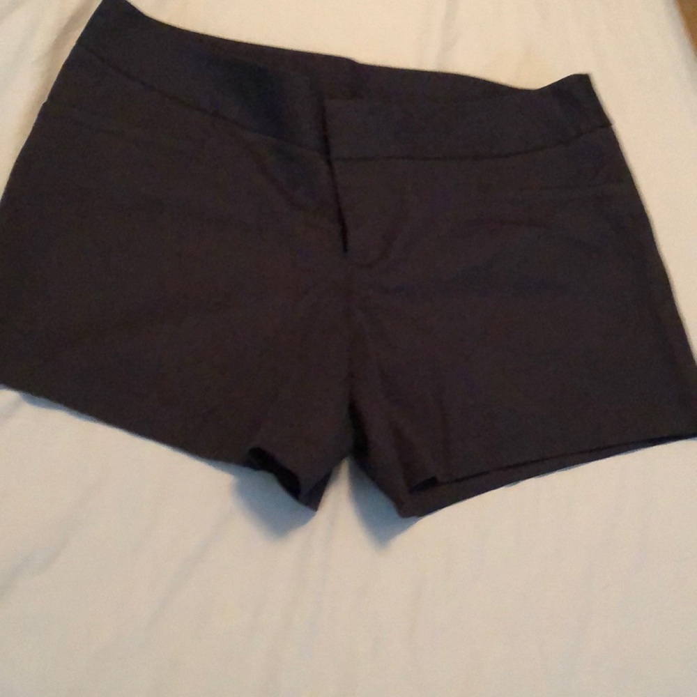 Dark navy short. Lilly Pulitzer. Size 12.